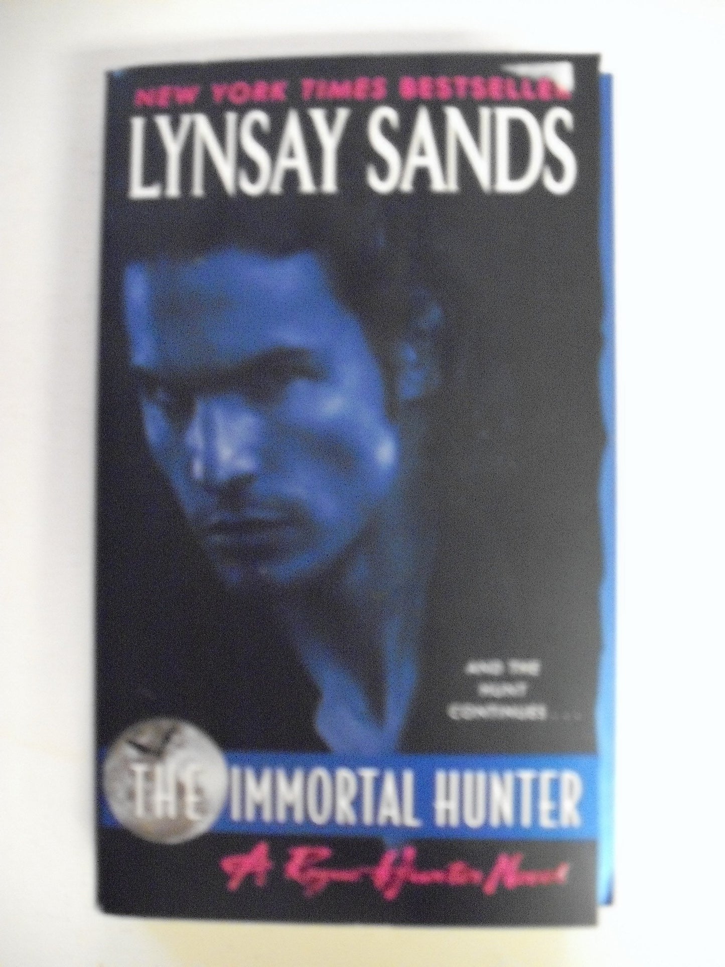 The Immortal Hunter: A Rogue Hunter Novel (Argeneau Vampire, 11)