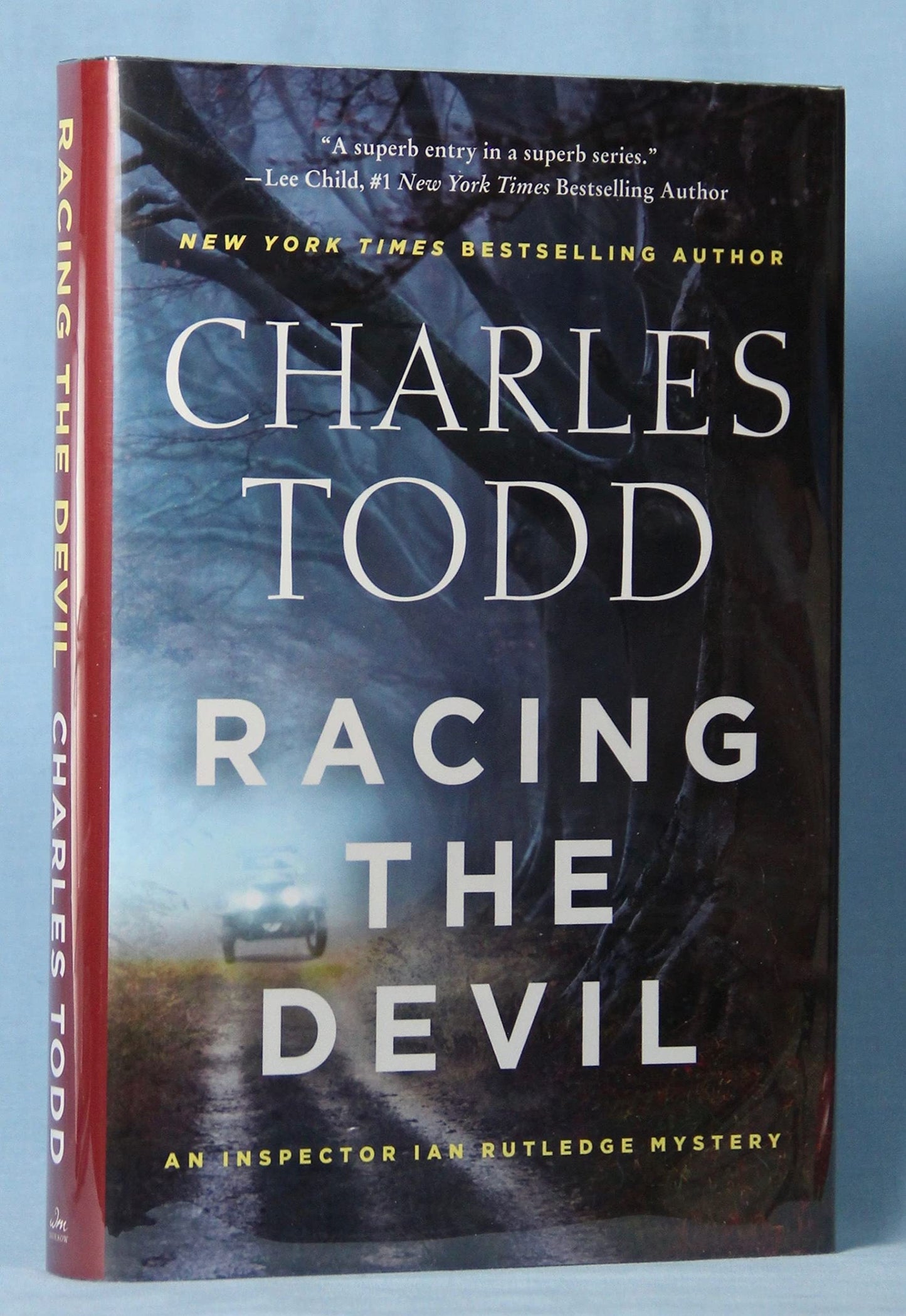 Racing the Devil: An Inspector Ian Rutledge Mystery