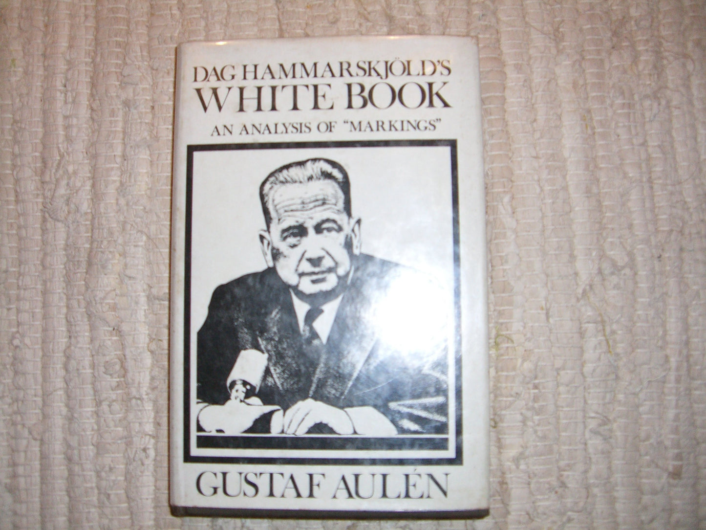 Dag Hammarskjöld's white book: An analysis of 'Markings'
