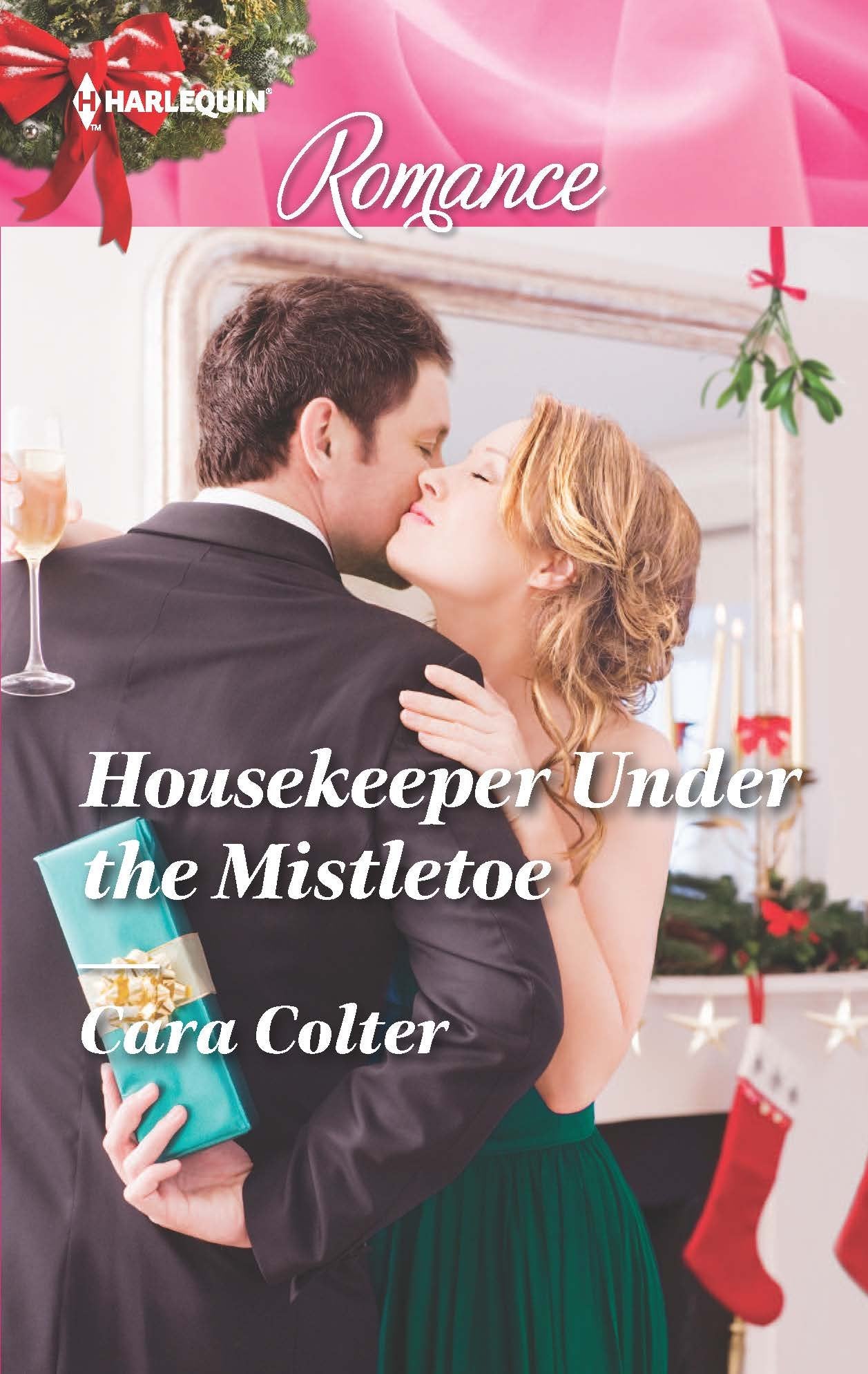 Housekeeper Under the Mistletoe (Harlequin Romance)