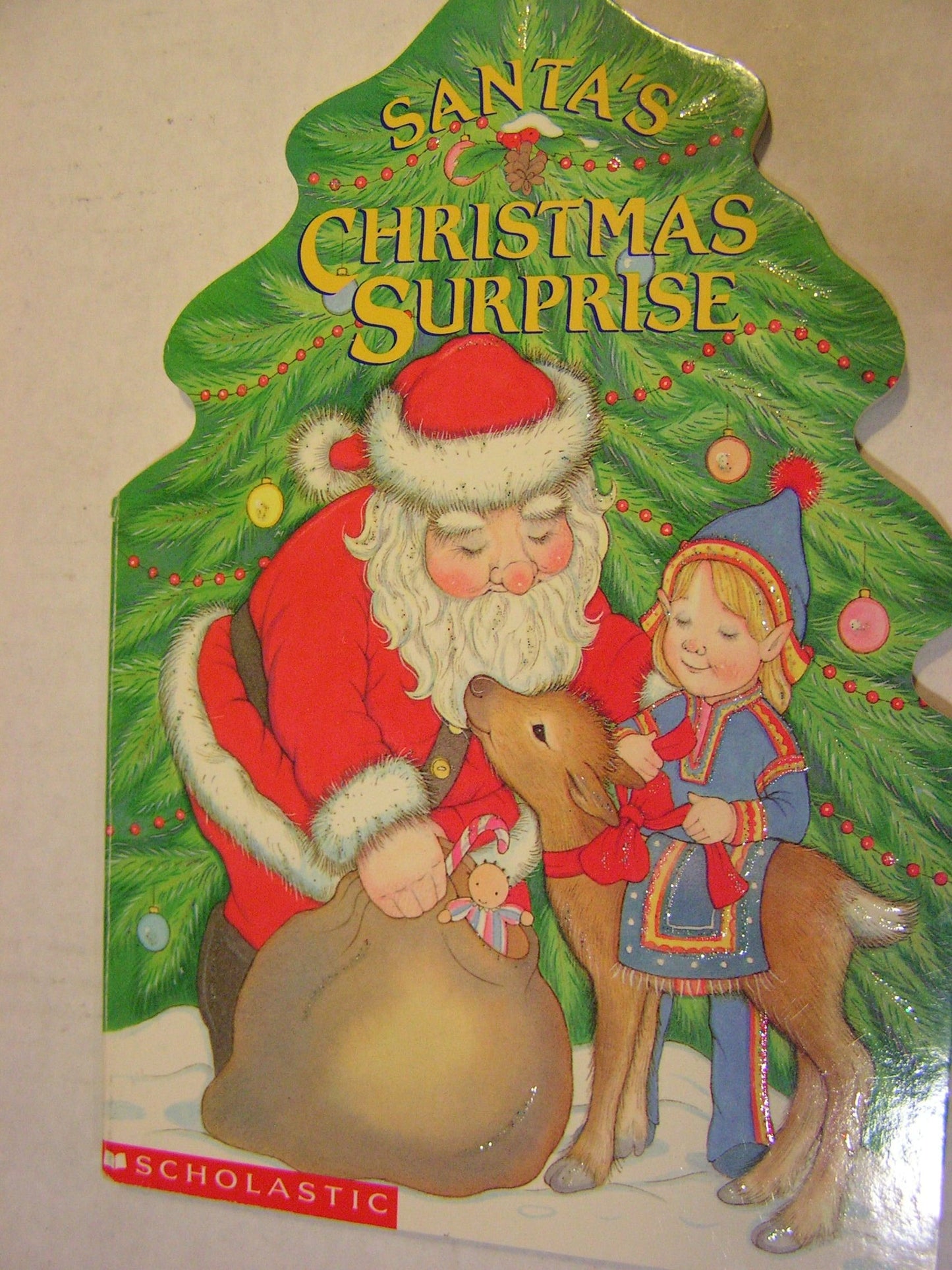Santa's Christmas Surprise (Sparkling Christmas Tree Books)