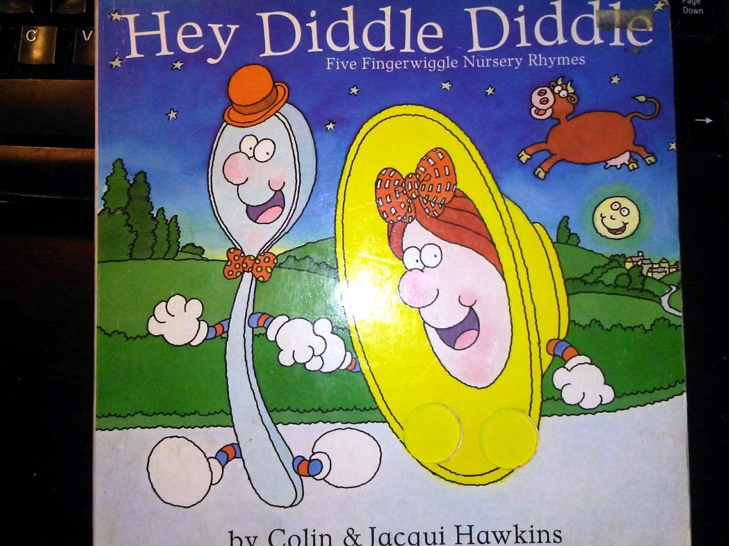 Hey Diddle Diddle: Five Fingerwiggle Nursery Rhymes (Fingerwiggles)