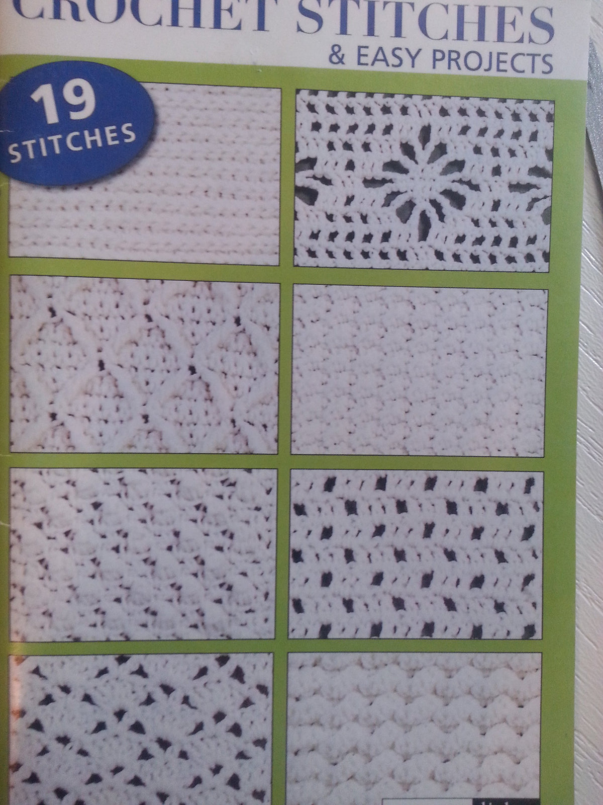 Leisure Arts Little Books #75263 Beginner's Guide Crochet Stitches & Easy Projects