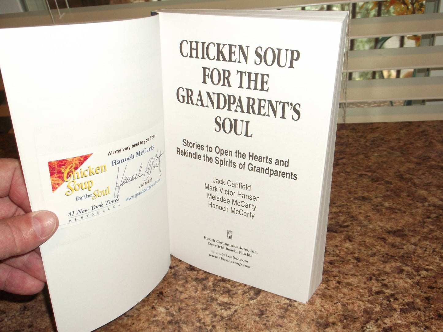 Chicken Soup for the Grandparent's Soul: Stories to Open the Hearts and Rekindle the Spirits of Grandparents (Chicken Soup for the Soul)