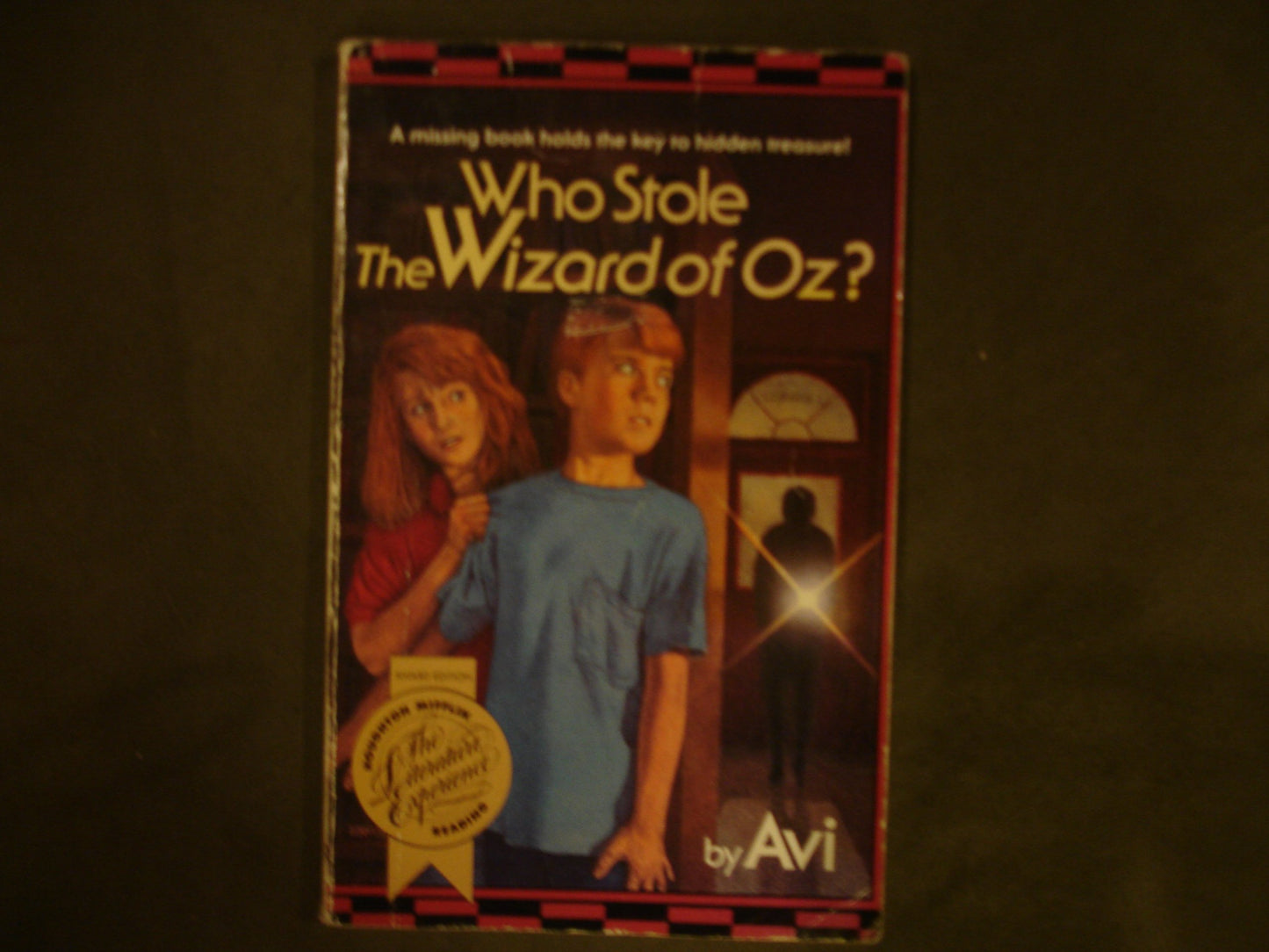 Who stole the Wizard of Oz? (Houghton Mifflin Reading)