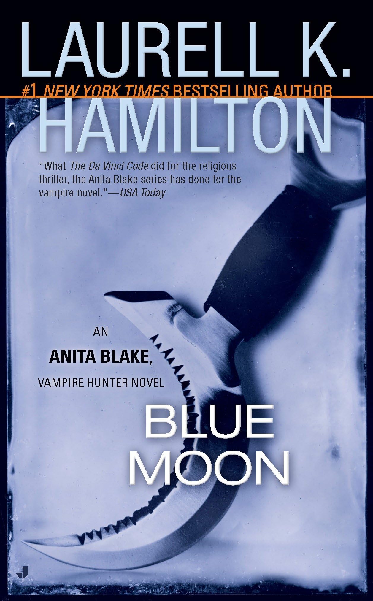 Blue Moon (Anita Blake, Vampire Hunter, Book 8)
