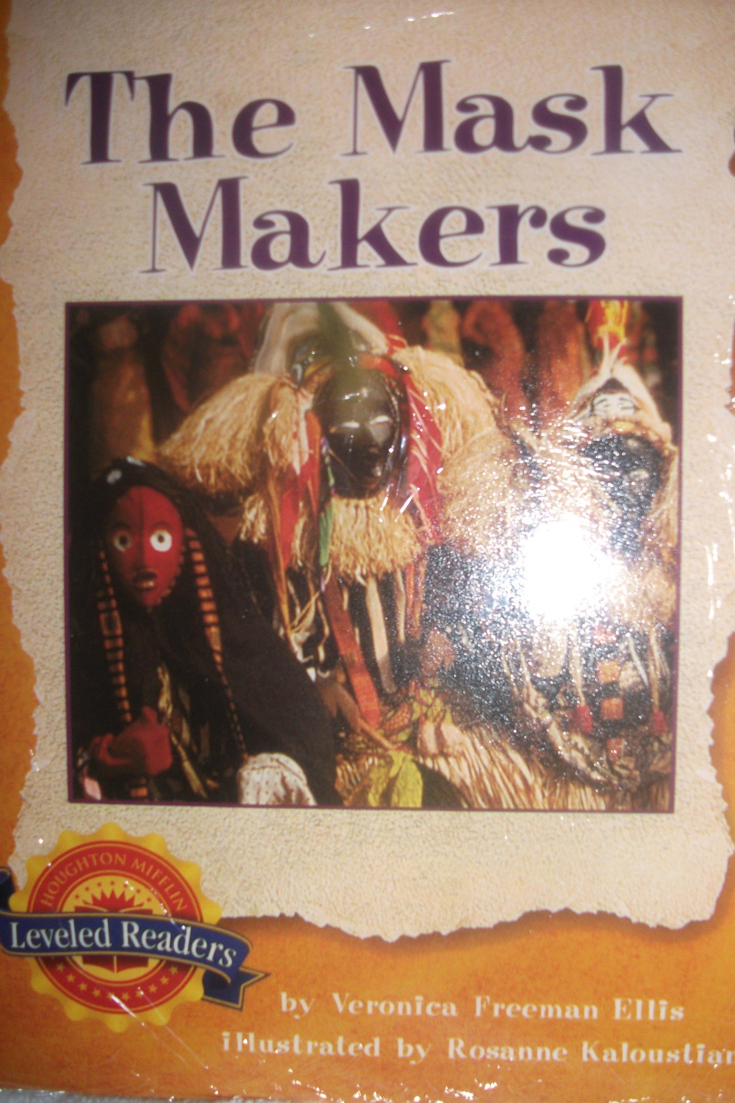 The Mask Makers (Leveled Readers, 1-51586, 3.2.2)