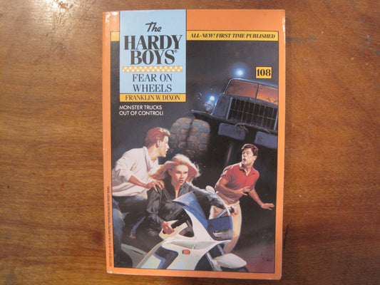 Fear on Wheels (The Hardy Boys #108) - 2938