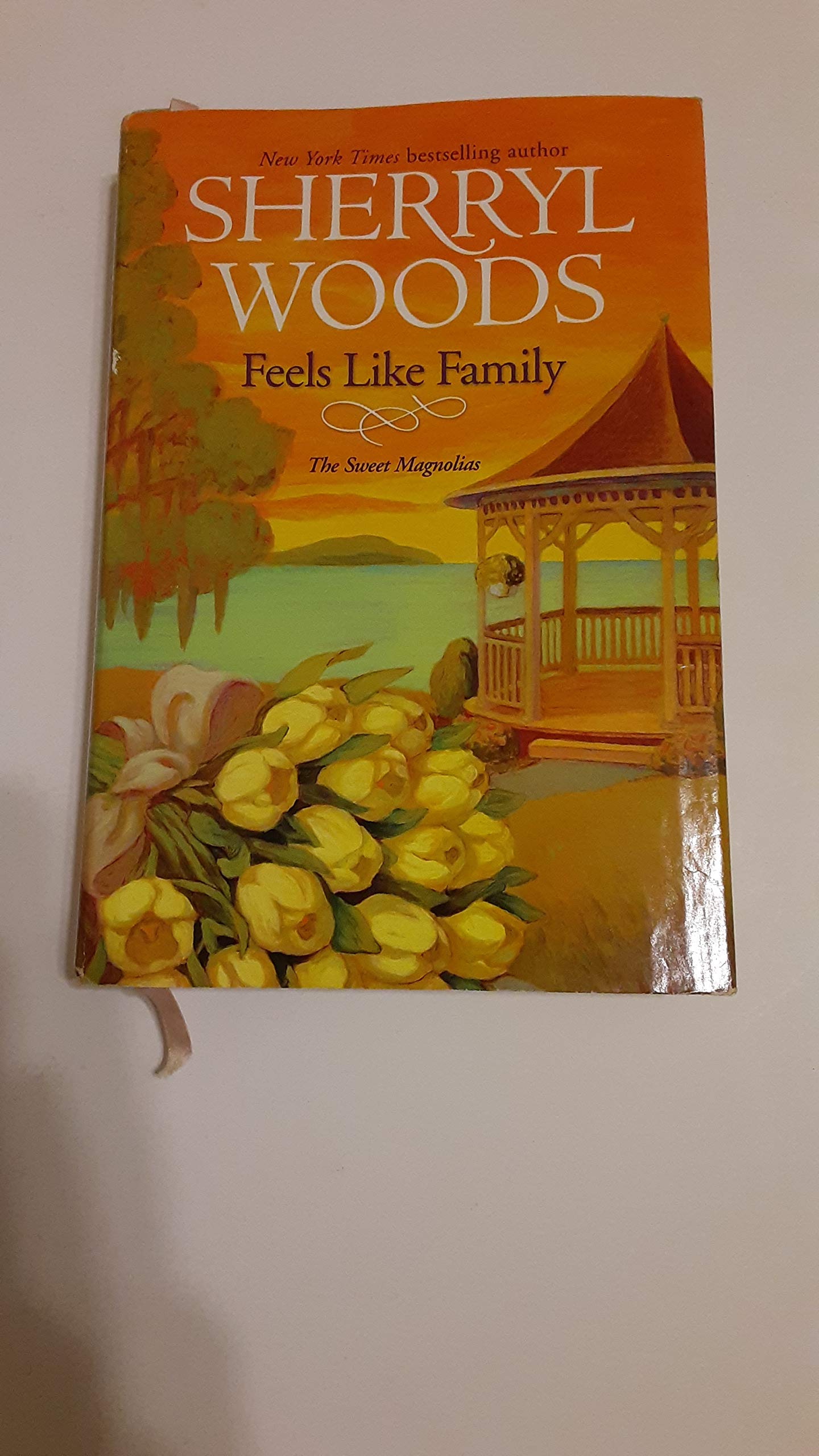 Feels Like Family (Sweet Magnolias, Book 3)