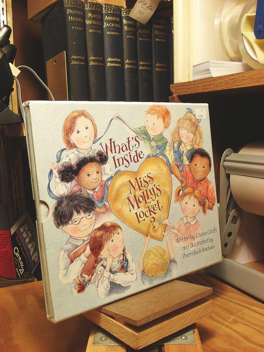 What's Inside Miss Molly's Locket?