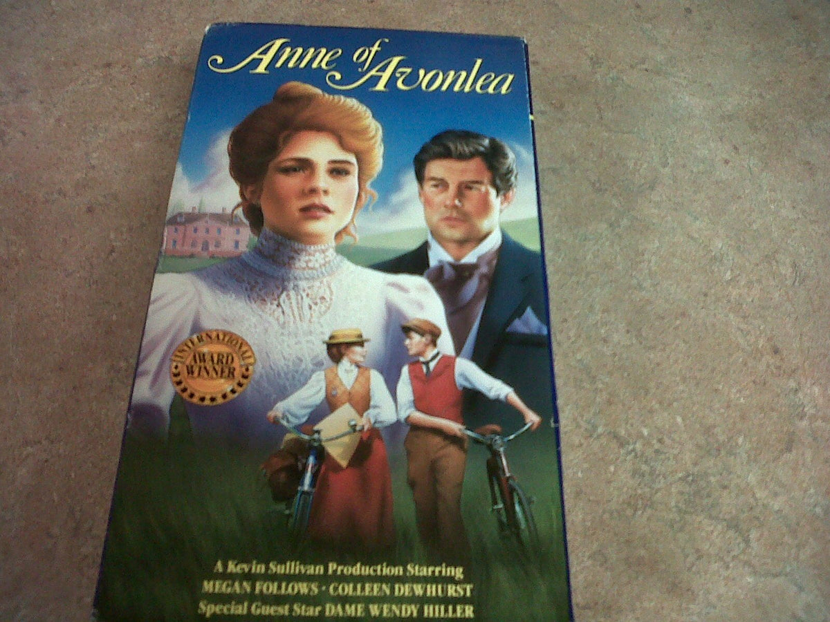 Anne of Avonlea [VHS]