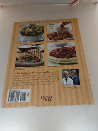 Gooseberry Patch Family Favorites Recipes: Over 200 tried & true recipes, memories and traditions from Gooseberry Patch family and friends (Gooseberry Patch (Hardcover)) - 7745