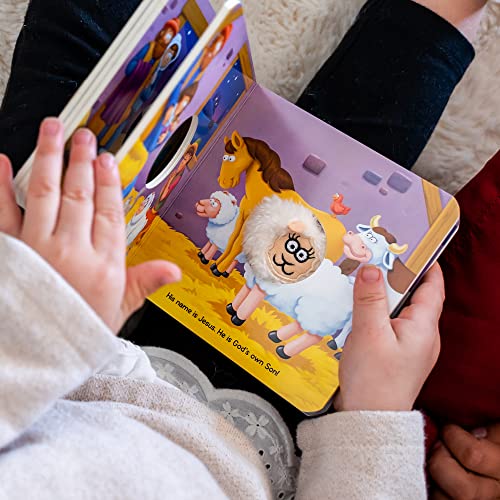 The Beginner's Bible Little Lamb's Christmas: A Finger Puppet Board Book - 646