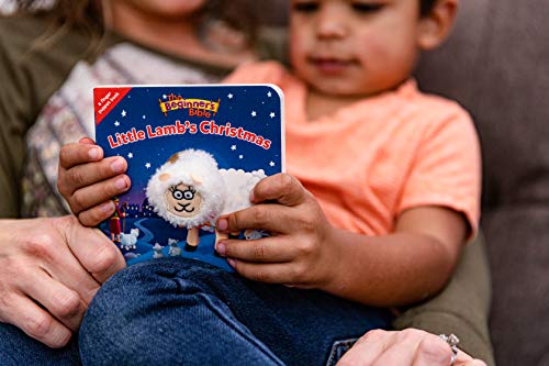 The Beginner's Bible Little Lamb's Christmas: A Finger Puppet Board Book - 646