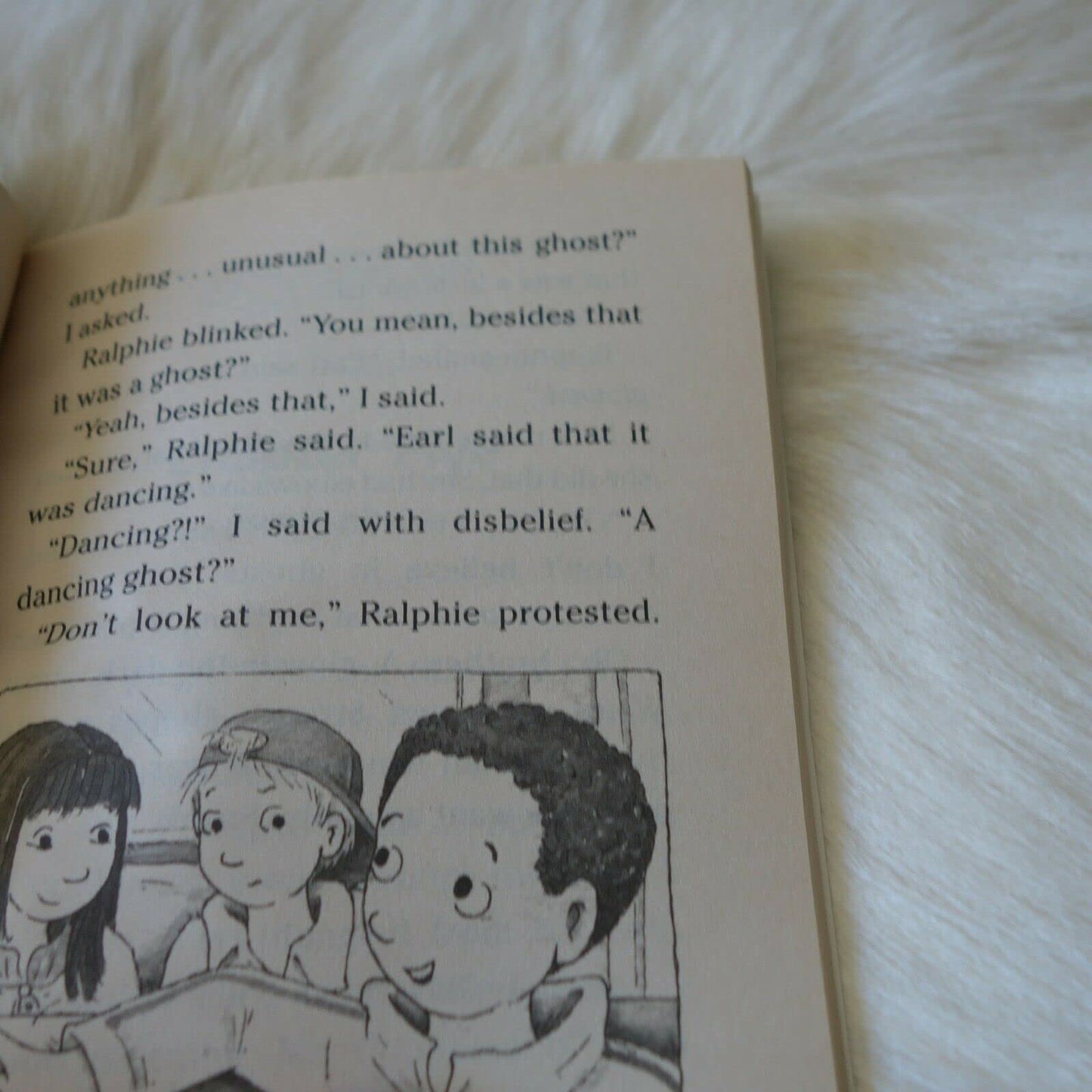 The Case of the Glow-in-the-Dark Ghost (Jigsaw Jones, No. 24)