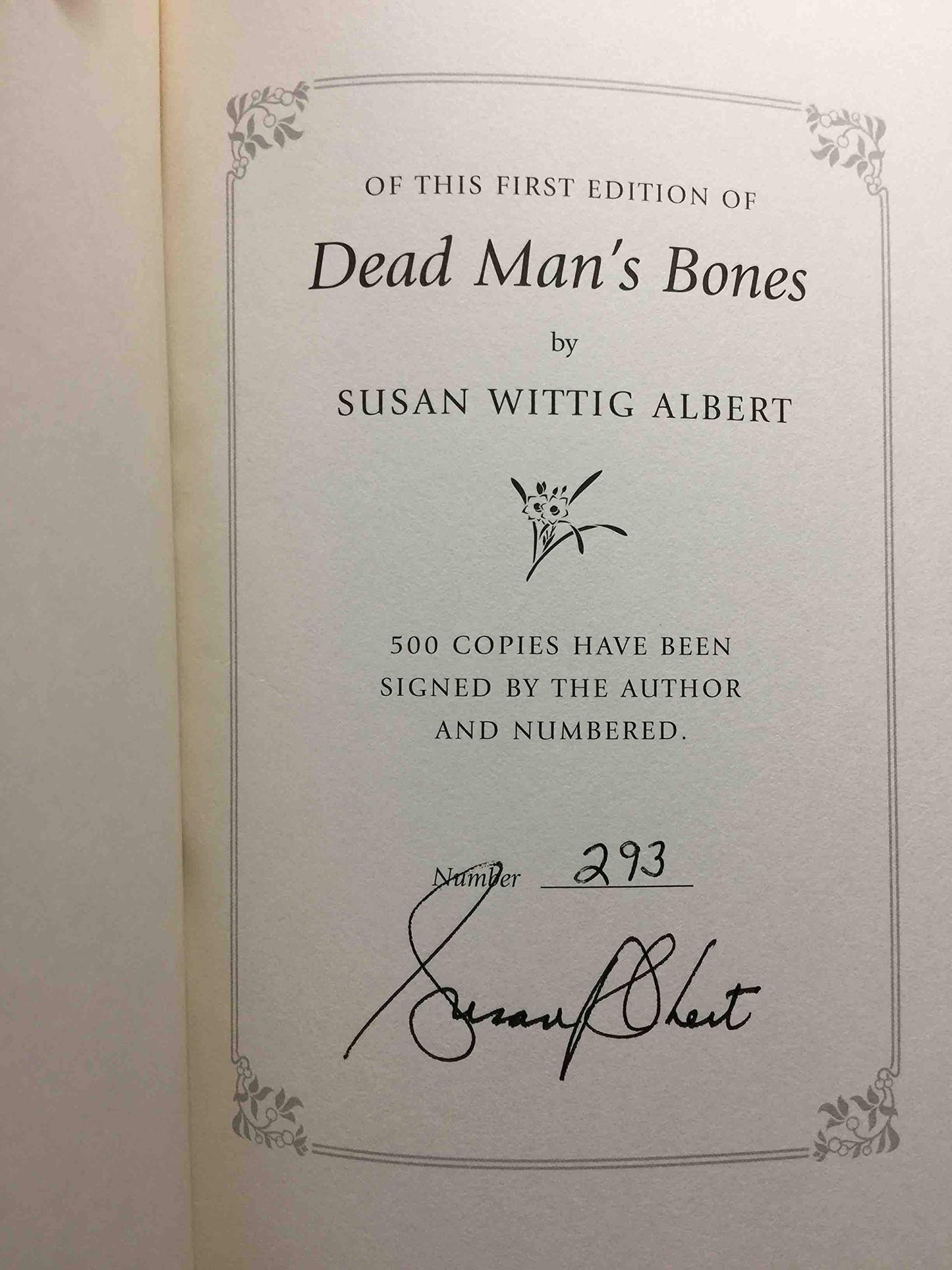 Dead Man's Bones (China Bayles Mysteries #13)