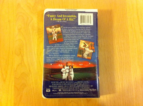 Angels in the Outfield [VHS]