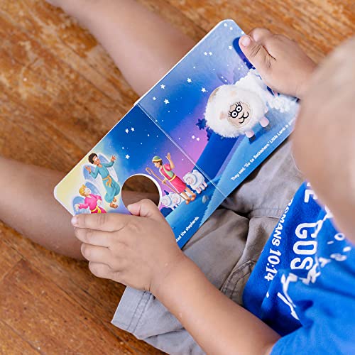 The Beginner's Bible Little Lamb's Christmas: A Finger Puppet Board Book - 646