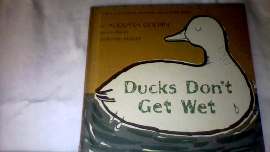 Ducks Don't Get Wet (Let's Read and Find Out Science Books)